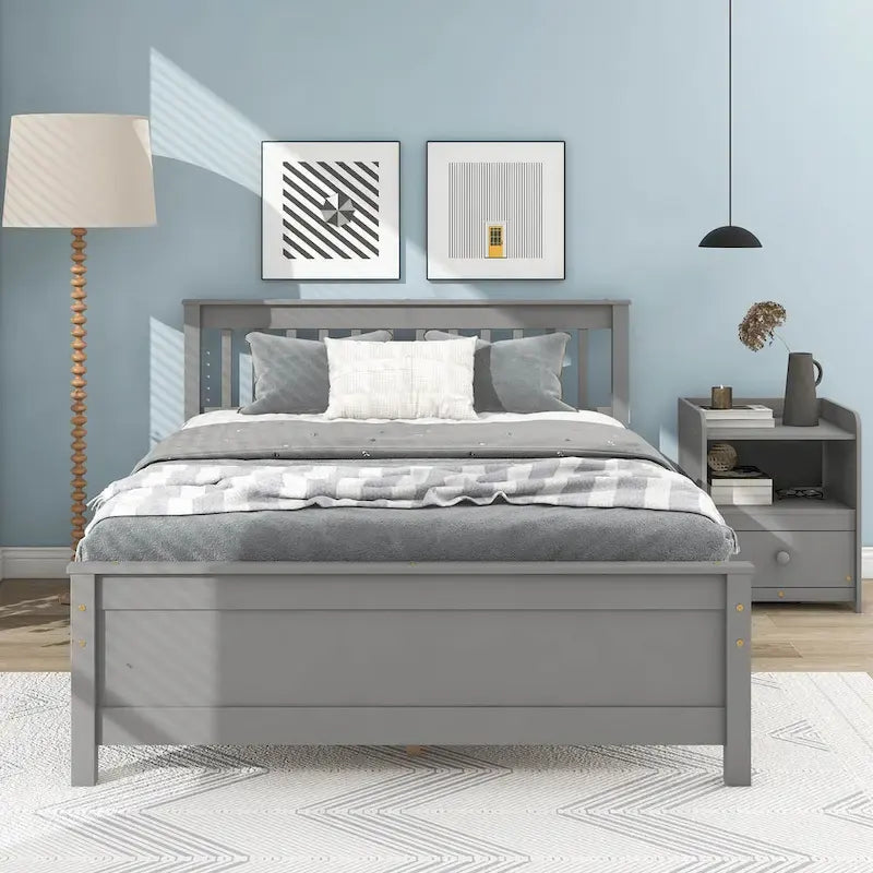 Cama individual/matrimonial con cabecero y piecero de listones, incluye mesita de noche, gris