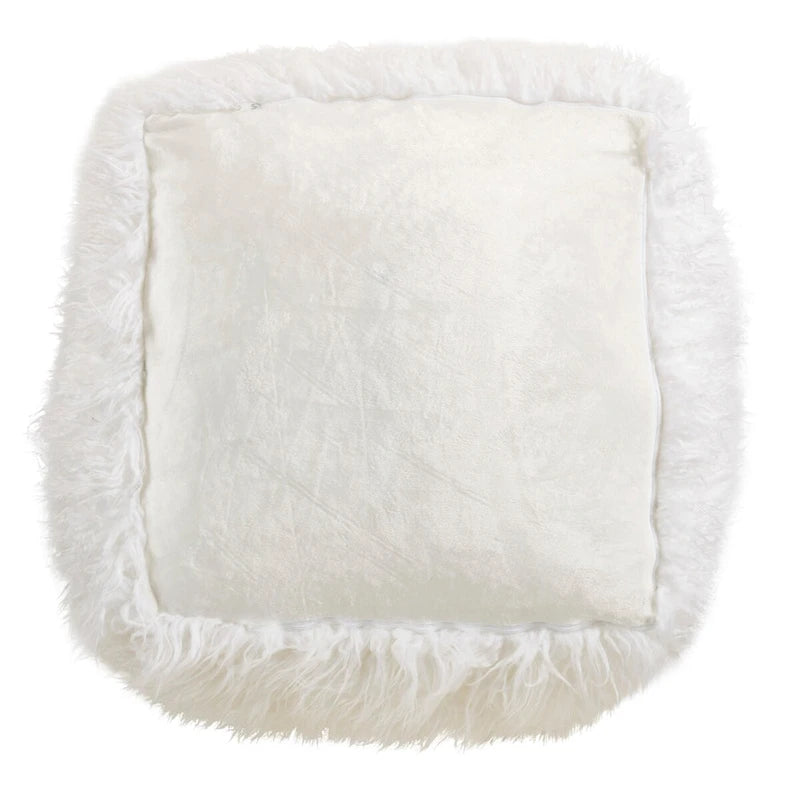 Pouf en fausse fourrure